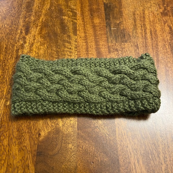 NWOT Hand Knit Ear Warmer Headband Olive Green - Picture 2 of 3